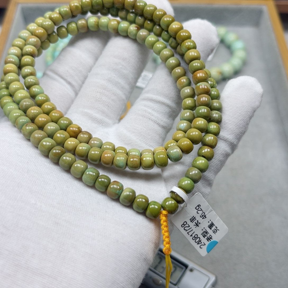 绿松石未镶嵌挂件