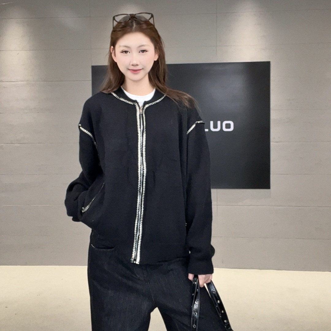 邦欧罗小众设计情侣装秋季新款韩版百搭短外套高级感棒球毛衣开衫