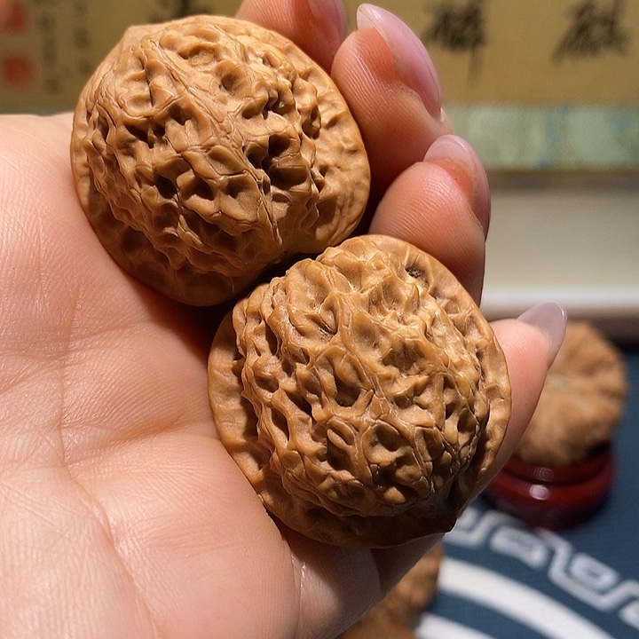 文玩核桃把件飞**高32野生