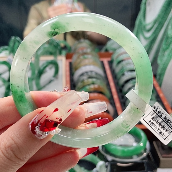 石英质玉手镯未镶嵌珠****6天然A货非洲翠手镯