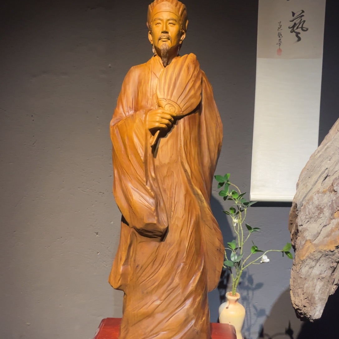 楠木仰*运筹帷幄 诸葛亮