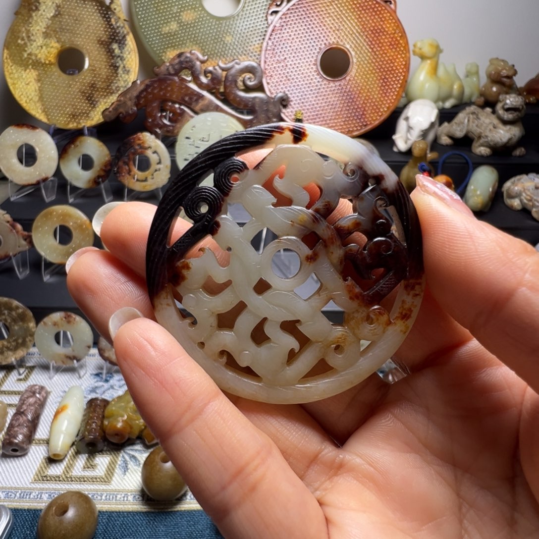 和田玉挂件未镶嵌0*9