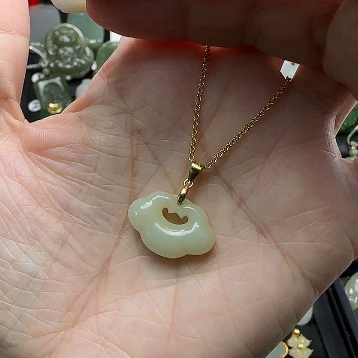 锦***程和田玉银S925镶嵌吊坠(赠链)