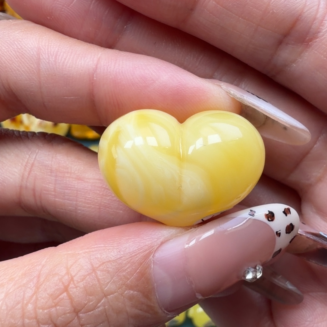 琥珀未镶嵌裸石蜜蜡