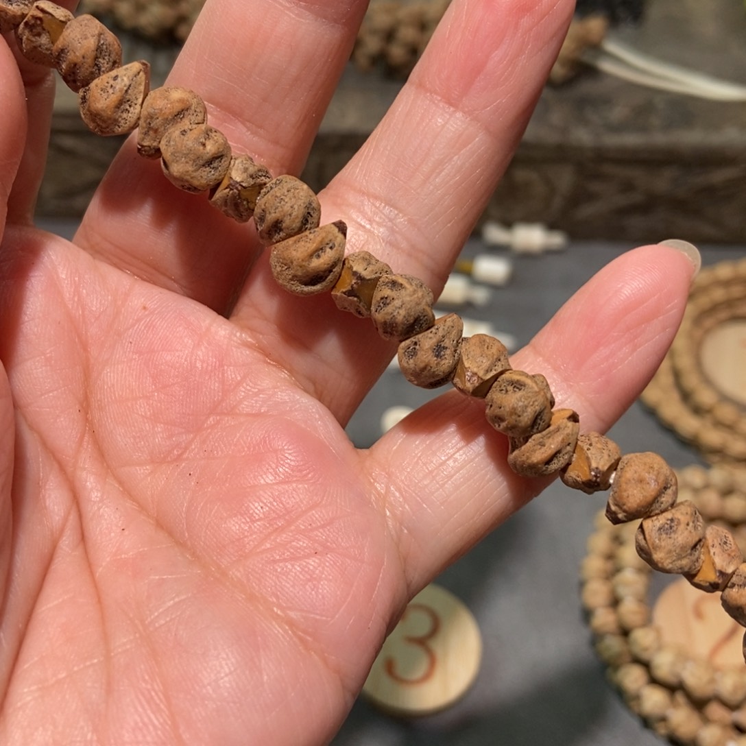 美***智吊坠柏香籽/百香籽