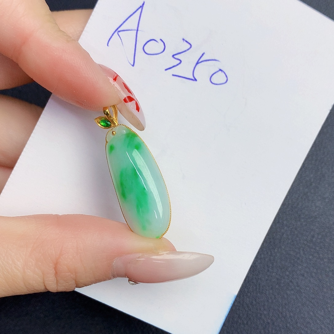 【闪购商品】翡翠颈饰18K金镶嵌000000000