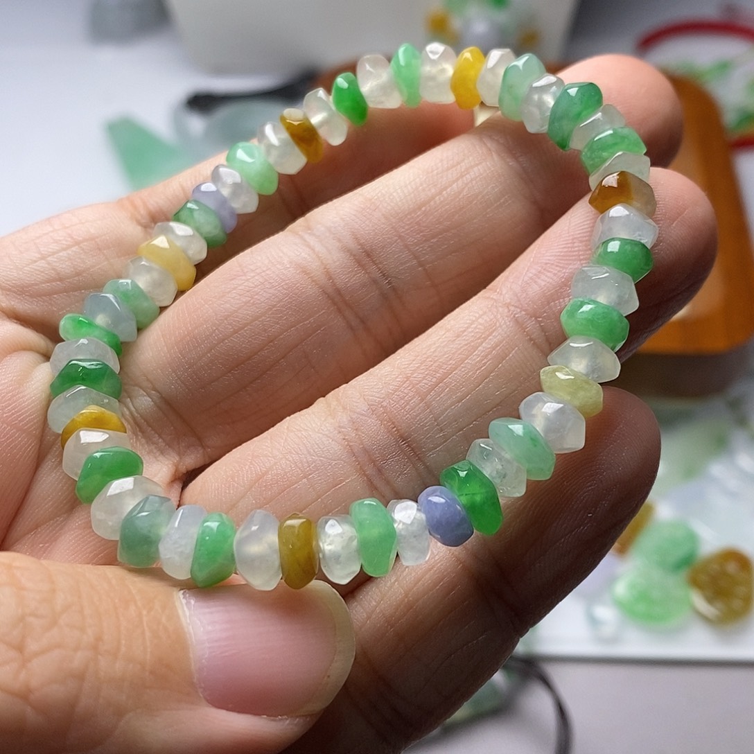 小***颖翡翠未镶嵌手串天然翡翠