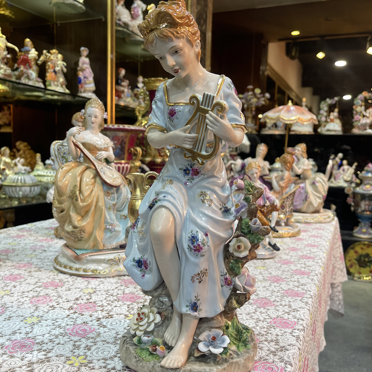 陶瓷摆件 居家美器 里拉琴少女 欧式复古 老货库存默认微瑕