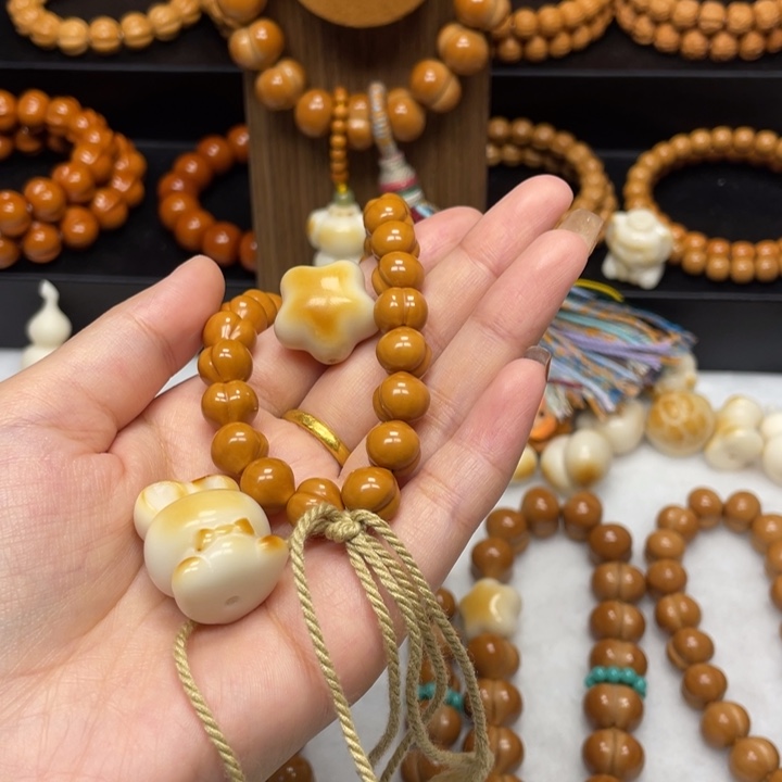 刘***瞄核桃手串/手链小屁桃