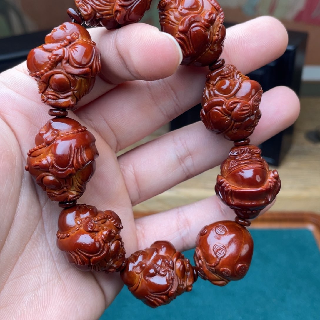 橄榄核吊坠站立弥勒表弟回血