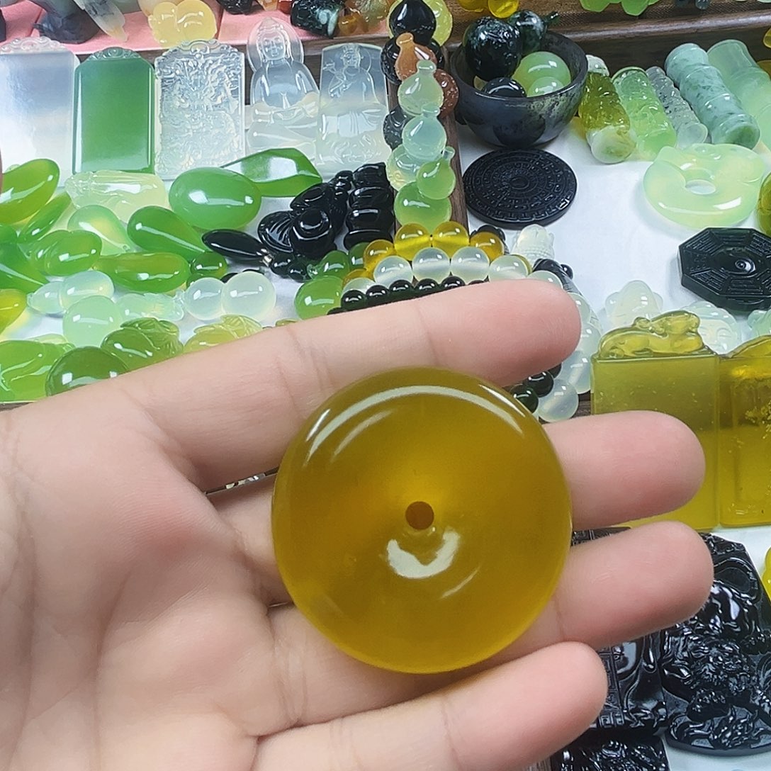 岫玉未镶嵌吊坠(不含链)