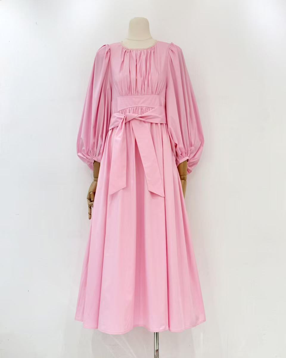 2025-9010女装连衣裙夏季新款圆领灯笼袖收腰连衣裙优雅显瘦设计