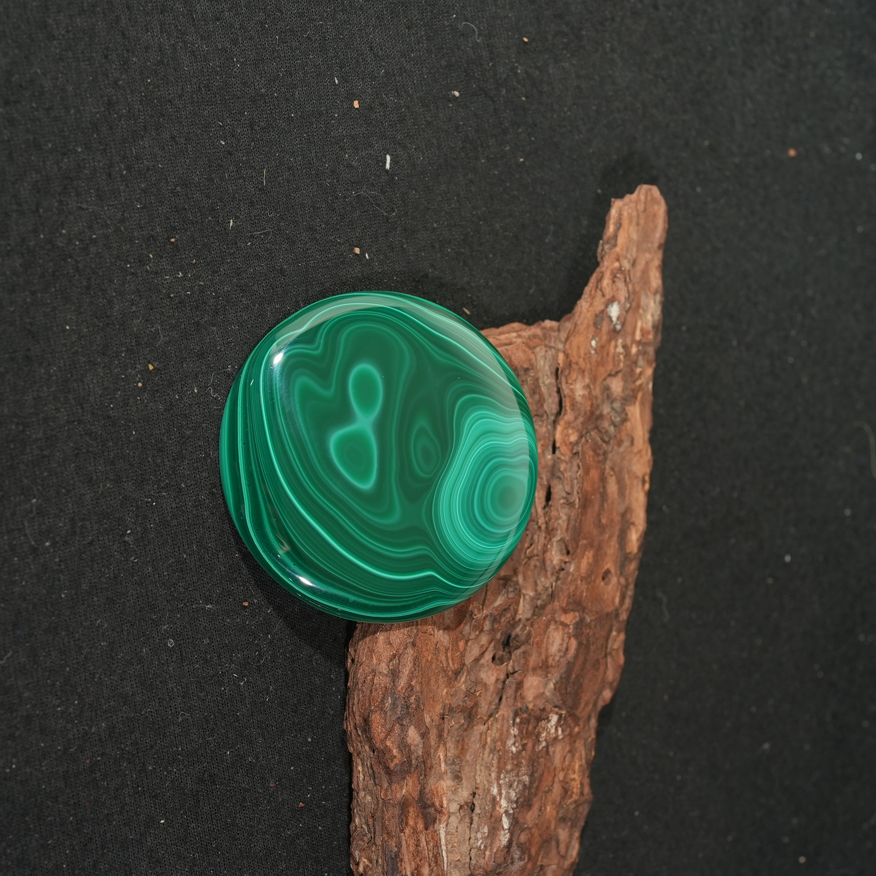 12.3香港王老板-孔雀石吊坠多样性发一4s301