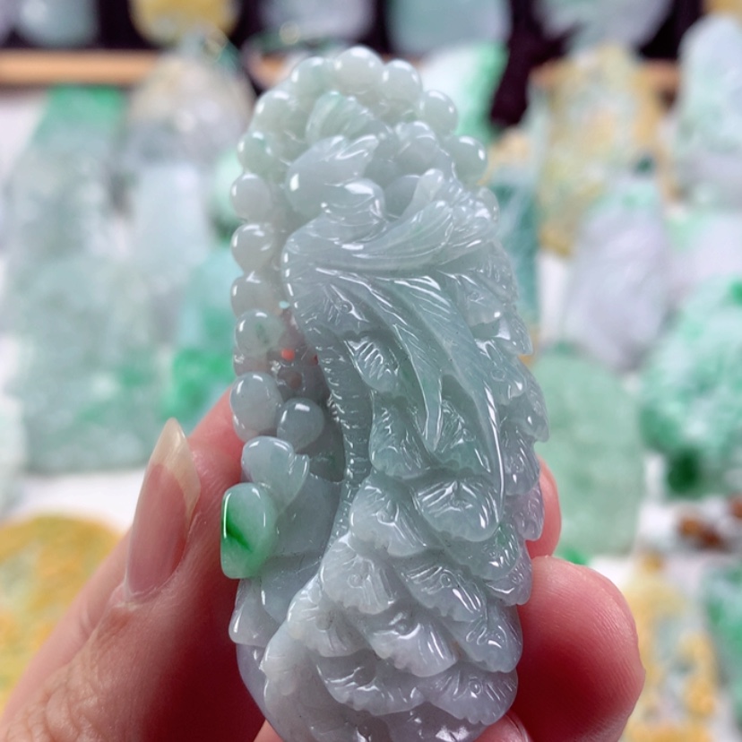 【闪购商品】翡翠吊坠(不含链)未镶嵌