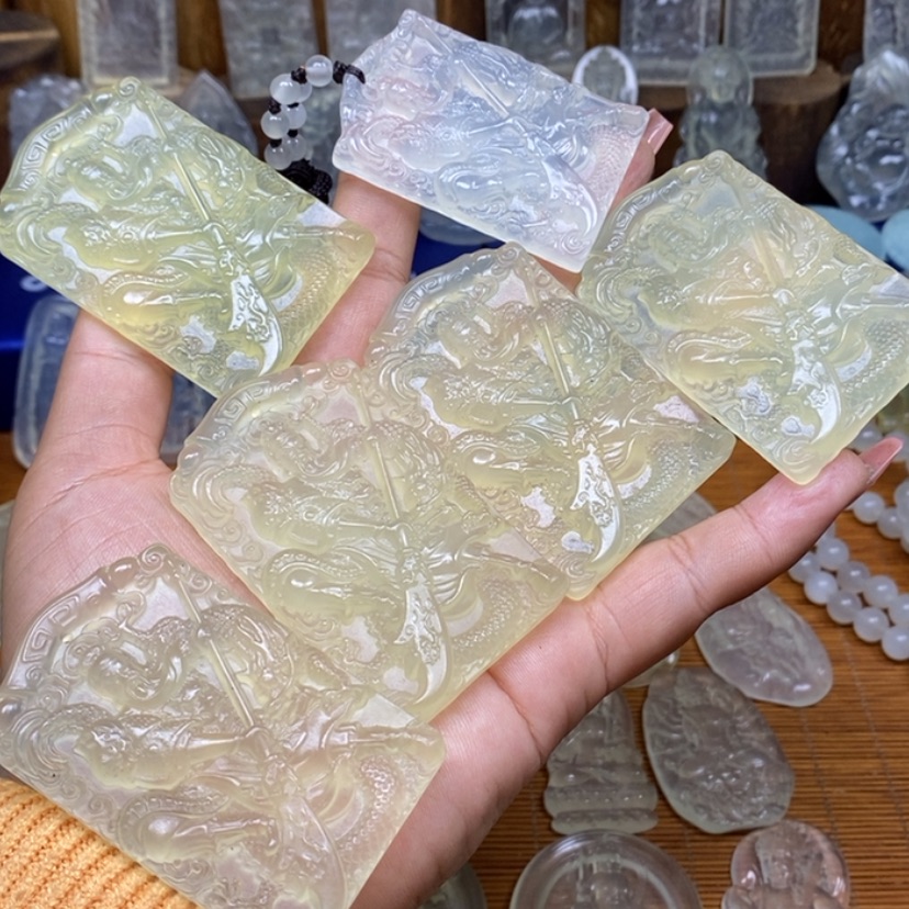 【闪购商品】蛇纹石玉颈饰未镶嵌乾*