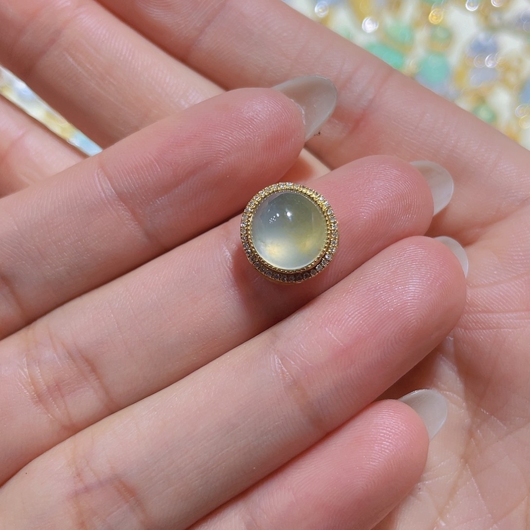 翡翠吊坠(不含链)18K金镶嵌资****&