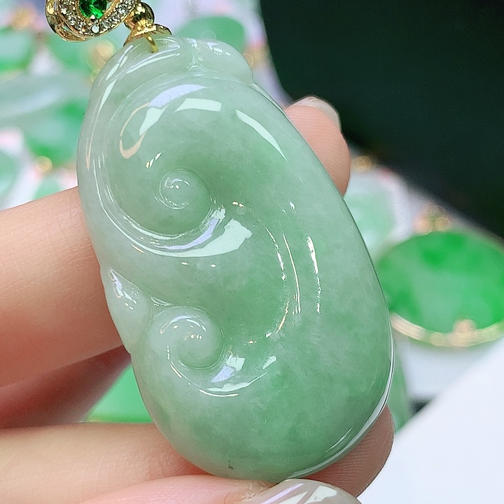 翡翠未镶嵌颈饰翡翠