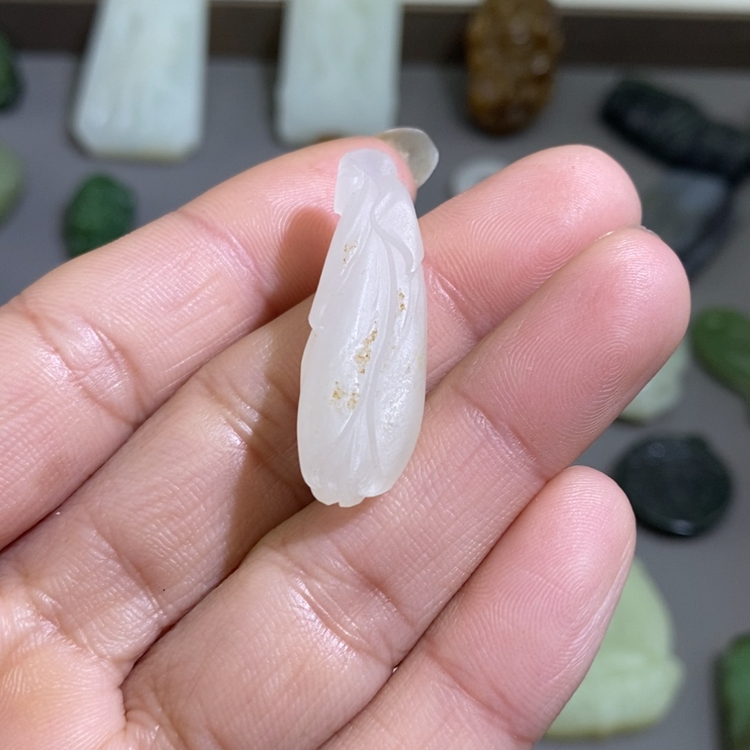 和田玉颈饰未镶嵌定制