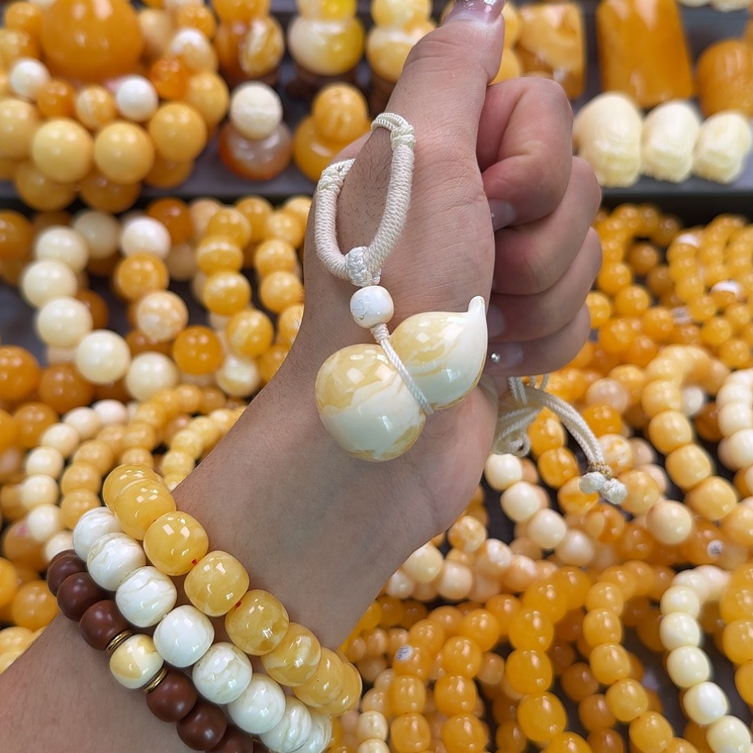 蜜蜡未镶嵌珠宝奇石14g