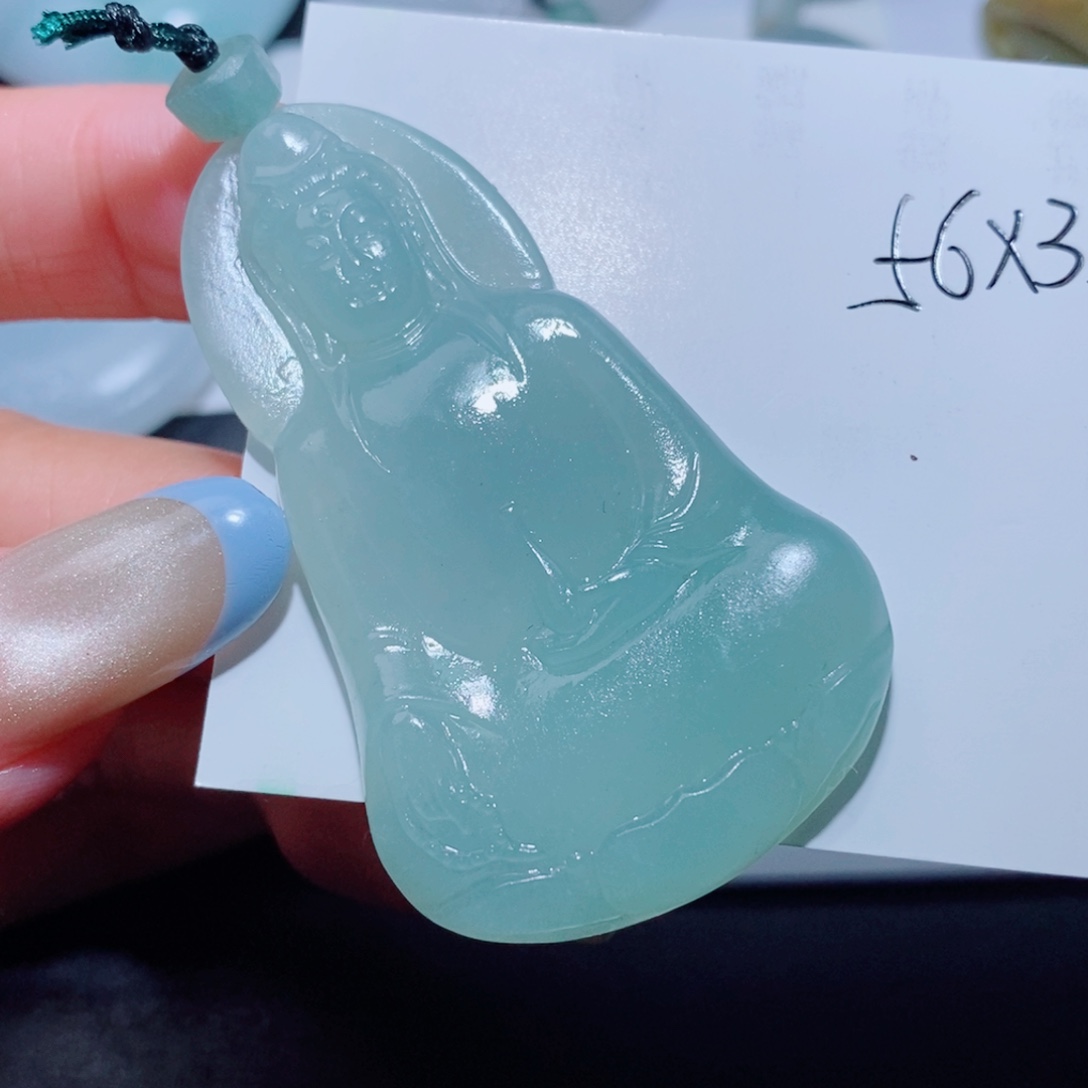 凯***瑞定制翡翠未镶嵌定制毛货翡翠挂件