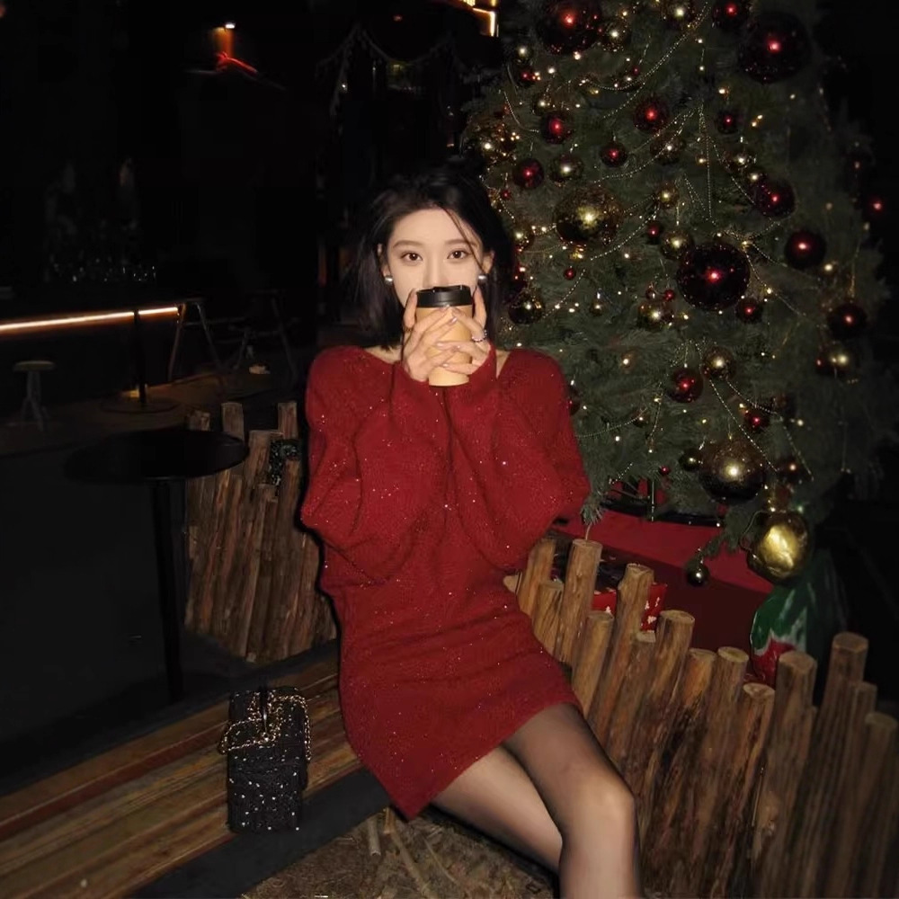3234新年战袍赫本小红裙过年高级感穿搭红色细闪毛衣针织连衣裙女