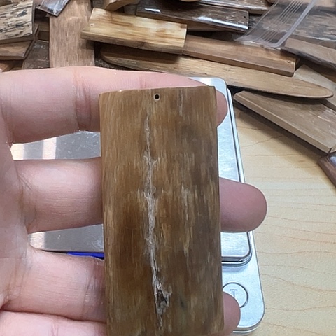 天然猛犸象牙瑕疵品