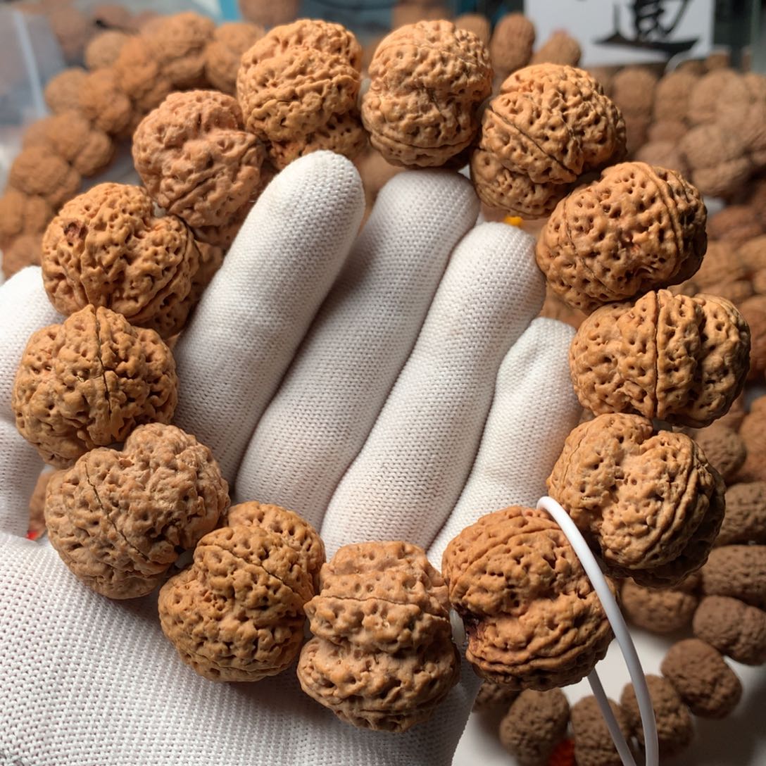 金刚菩提手串30大梅花颗颗黄颗颗歪，要求高别拍