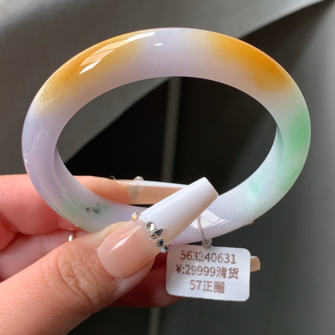 翡翠手镯未镶嵌细糯三彩正圈