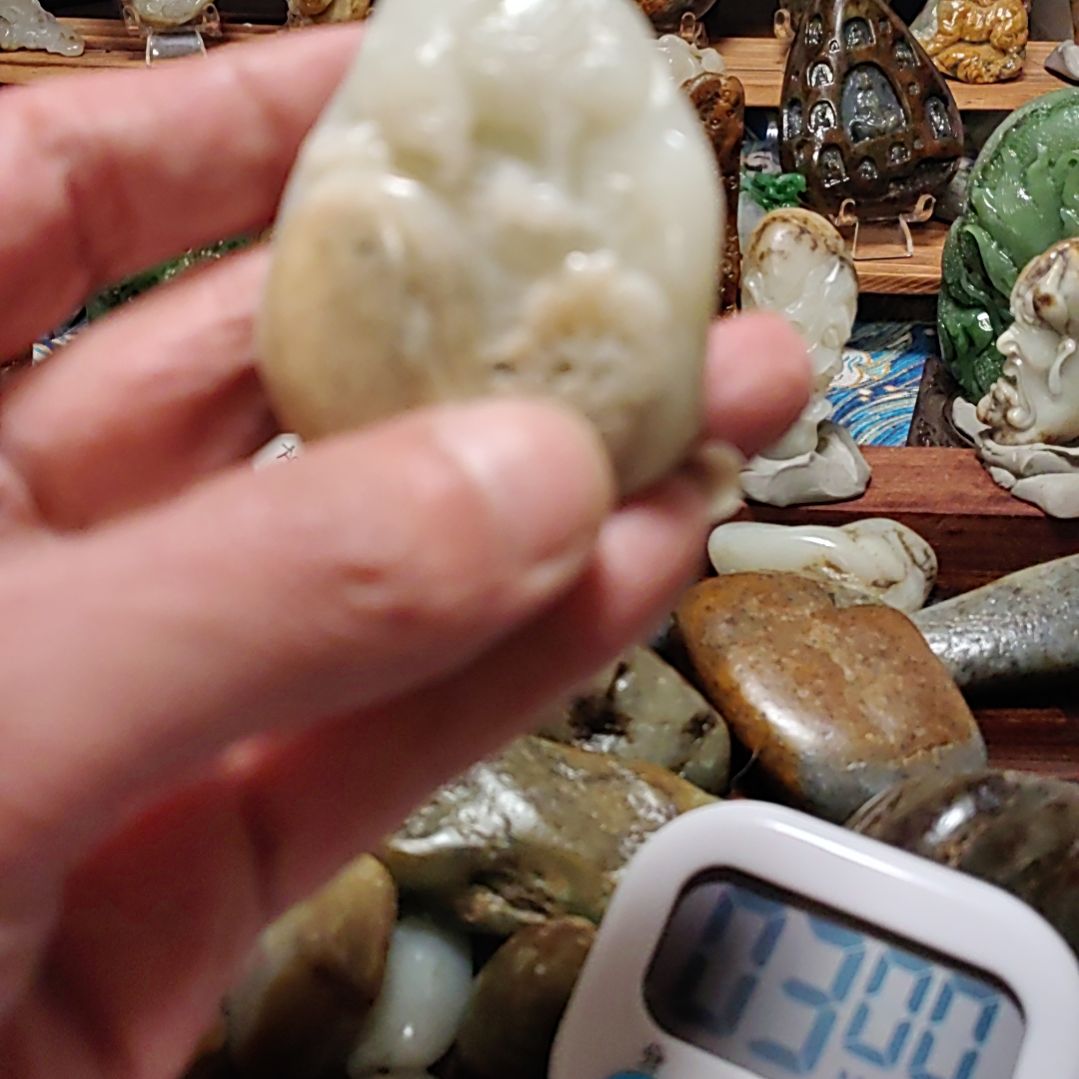 和田玉手工雕刻挂件未镶嵌紫*园