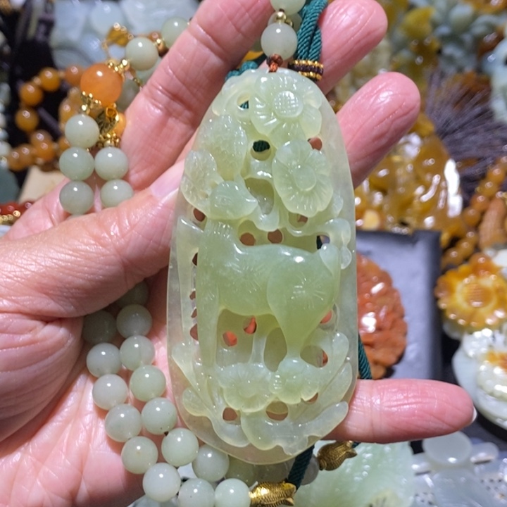 岫玉岫玉吊坠未镶嵌
