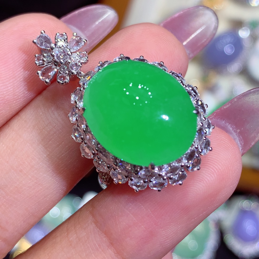 翡翠18K金镶嵌吊坠(不含链)