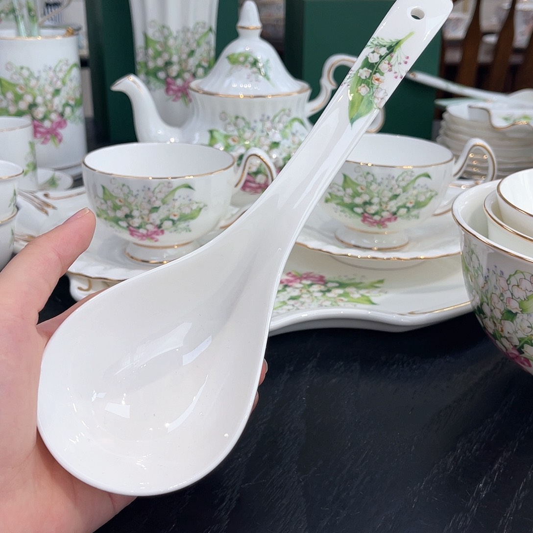 骨瓷大公勺————————