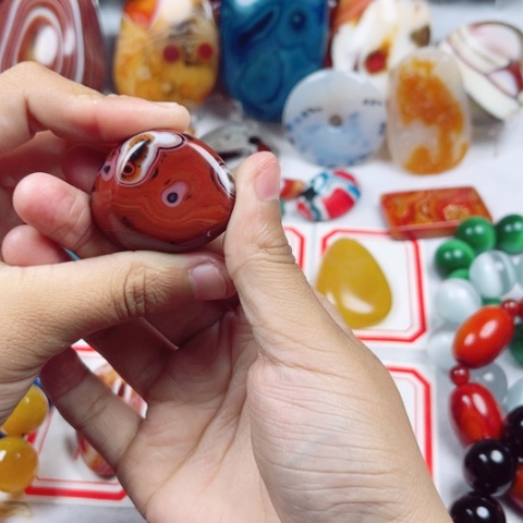 玛瑙/玉髓耳饰未镶嵌