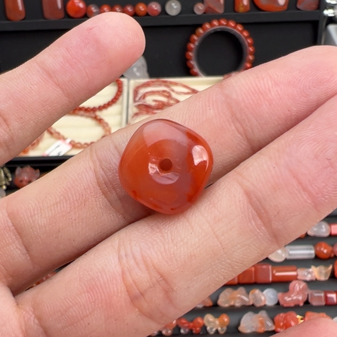 南红玛瑙未镶嵌颈饰方扣