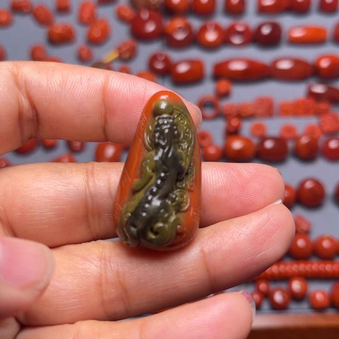 南红玛瑙配饰未镶嵌貔貅挂件