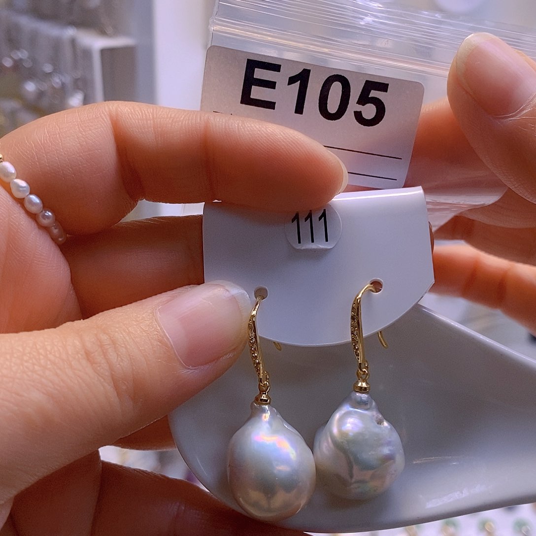 淡水珍珠耳饰未镶嵌