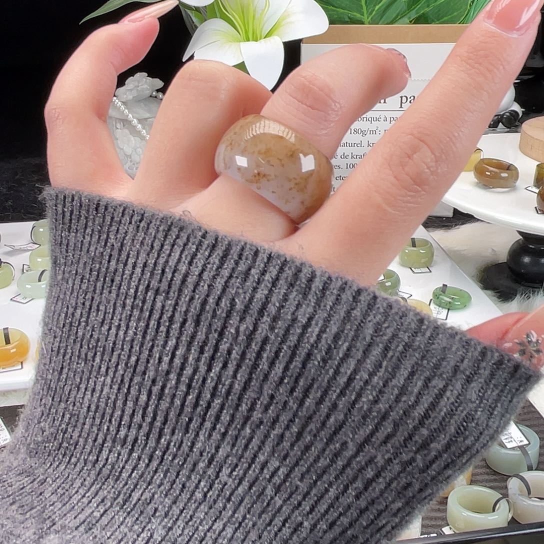 ****和田玉未镶嵌戒指h20渐变桂花糖墩墩17.2扩17.6不退换