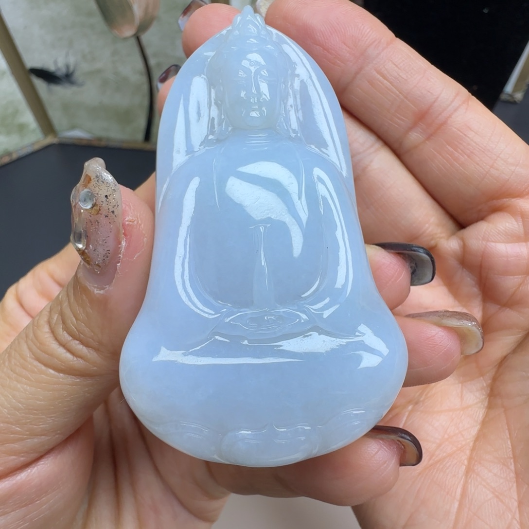 翡翠未镶嵌颈饰素衣观音