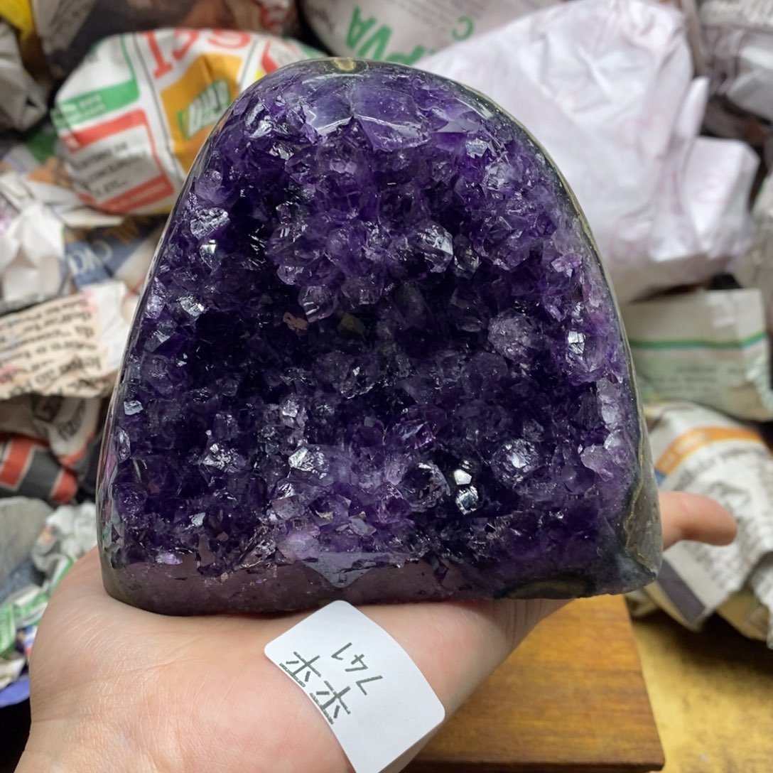 紫晶乌拉圭未镶嵌