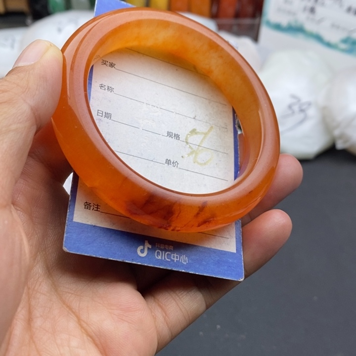 未镶嵌手镯石英质玉