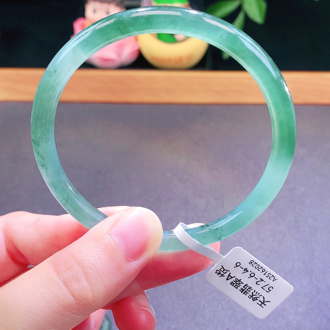 翡翠未镶嵌手镯天然翡翠