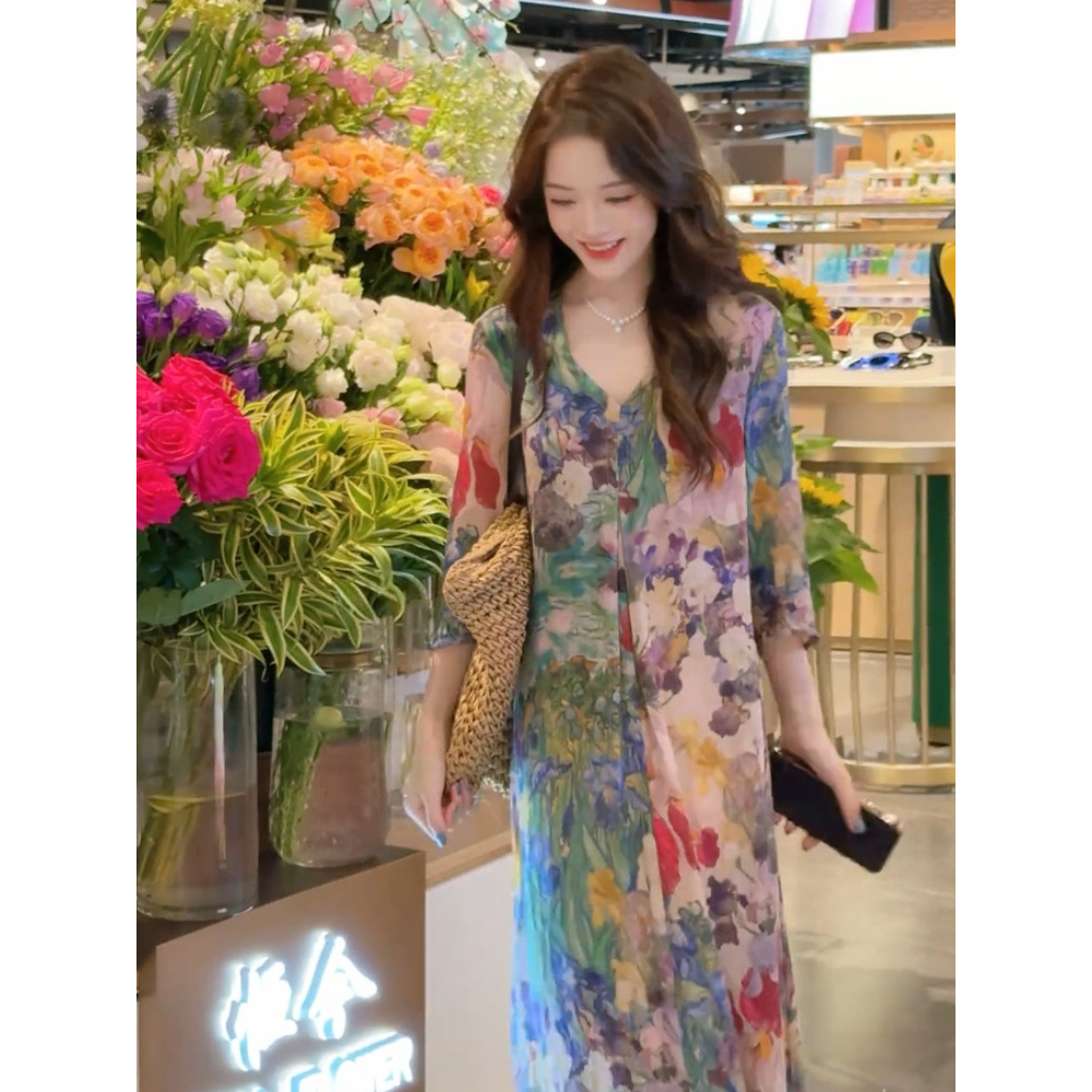 1357 轻奢大牌洋气印花连衣裙2025夏季新款时尚显瘦气质碎花长裙