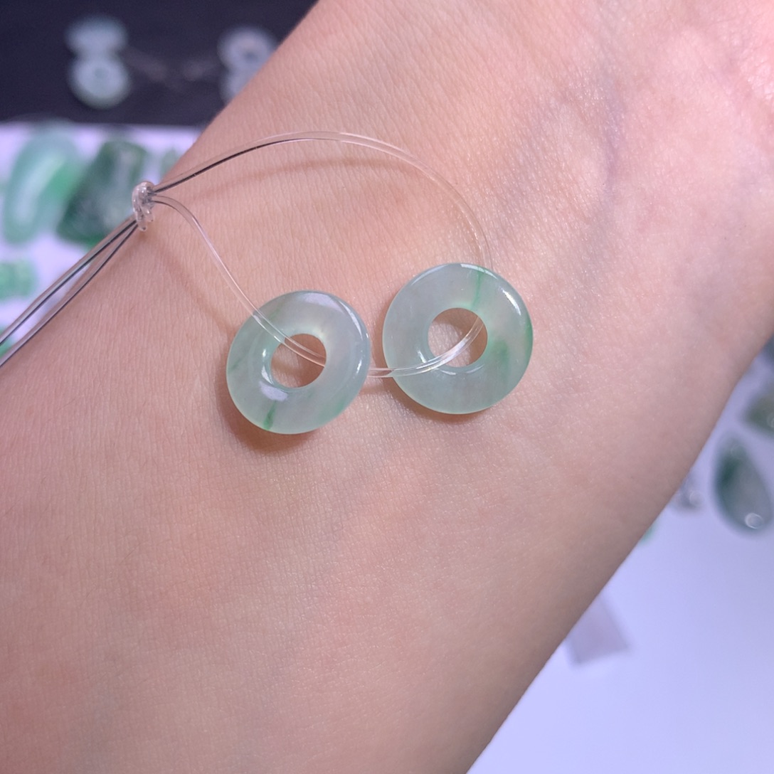 翡翠裸石翡翠裸石a货甜甜圈