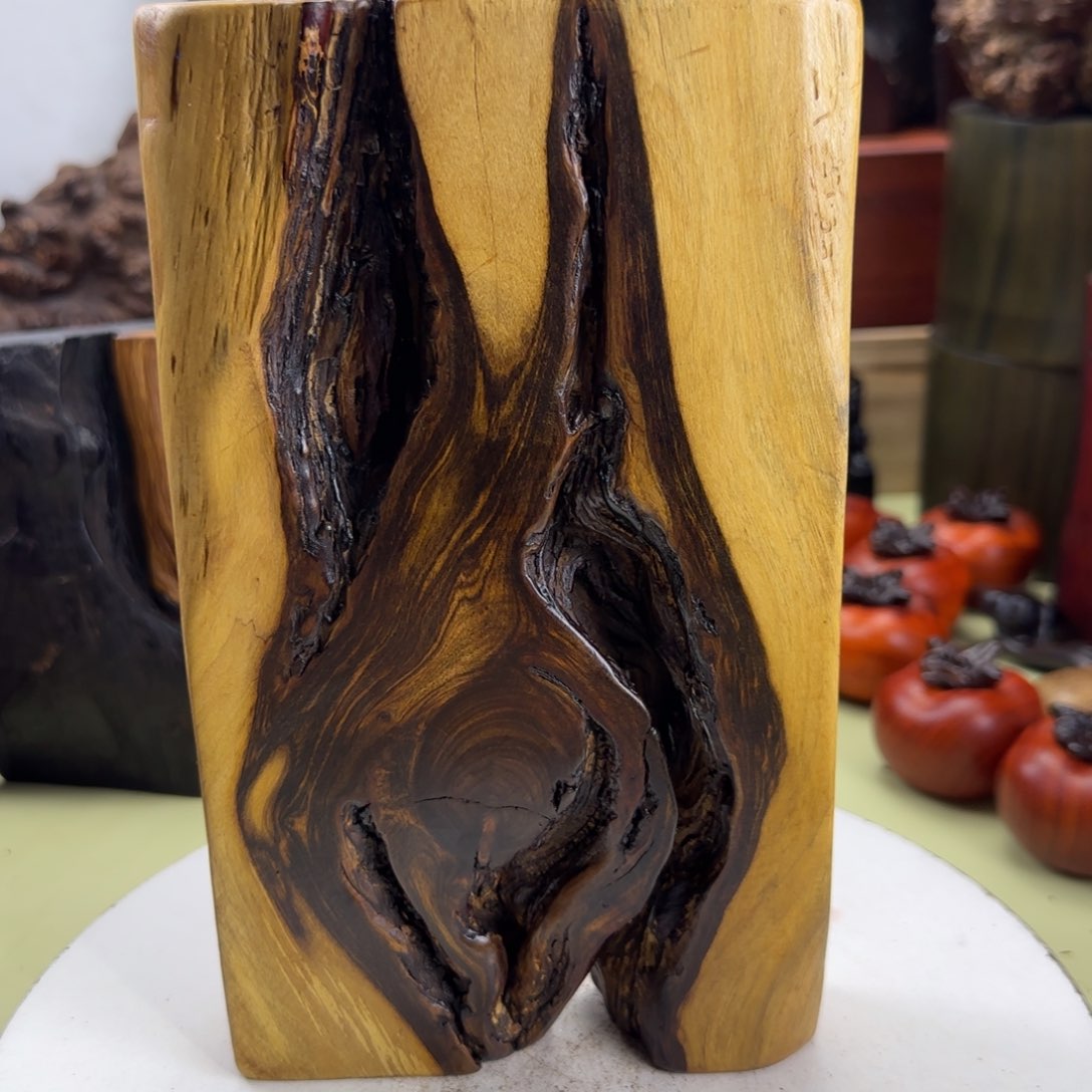 大果紫檀（缅甸花梨）布*