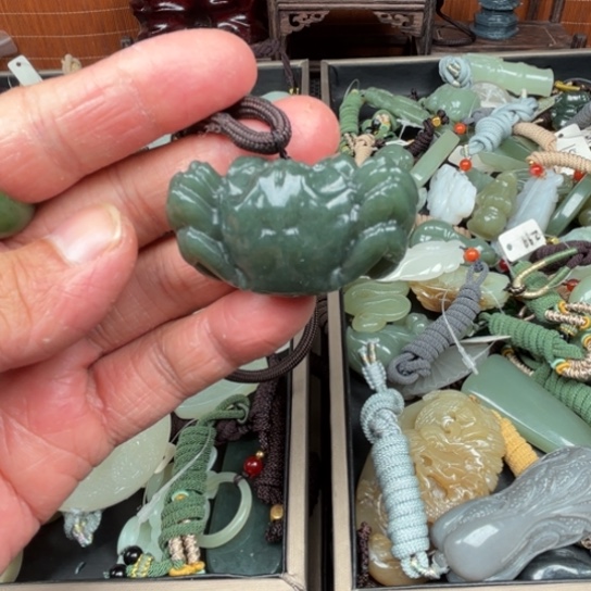 和田玉吊坠未镶嵌