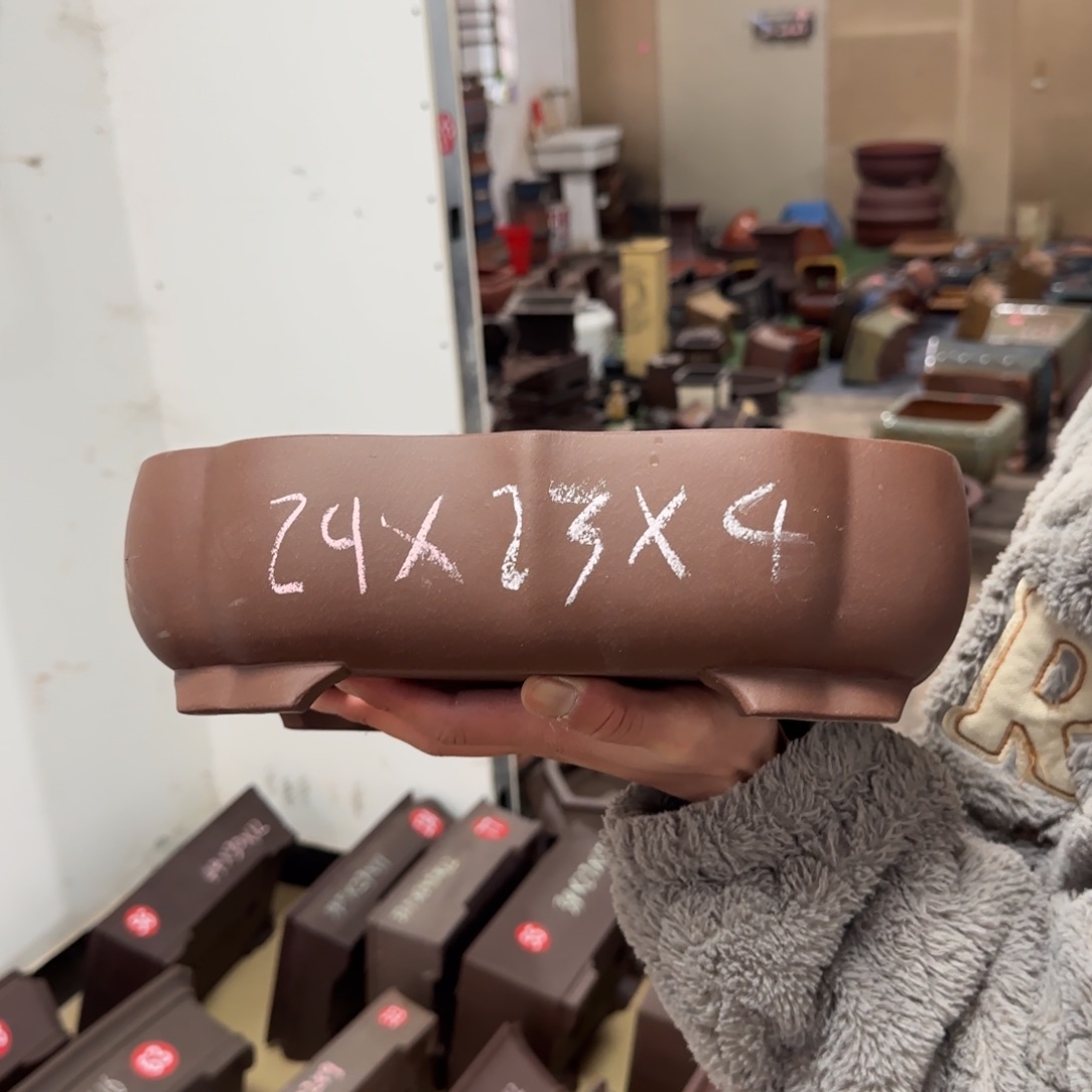 紫砂花盆呜呜呜呜