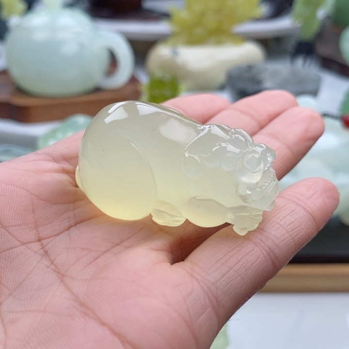 岫玉四大名玉手把件未镶嵌