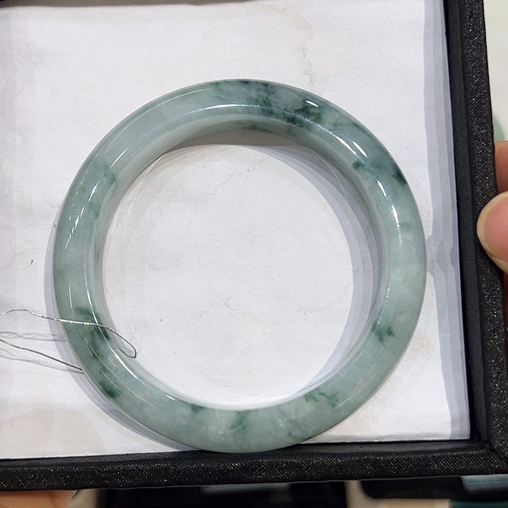 翡翠未镶嵌手镯翡翠手镯600647