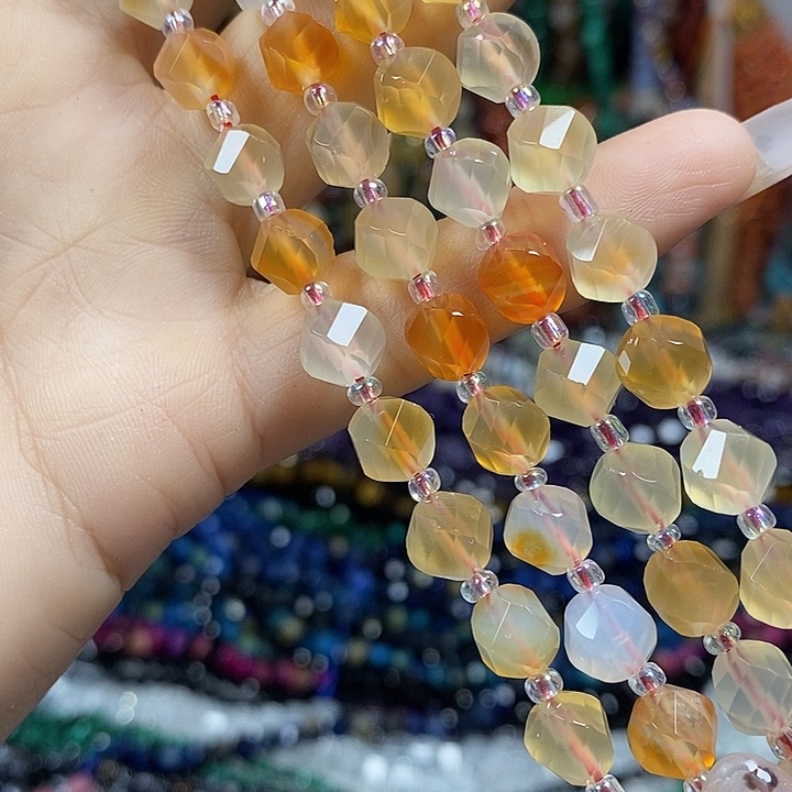 玛瑙/玉髓未镶嵌珠宝半成品天然玛瑙扭扭珠卡8mm