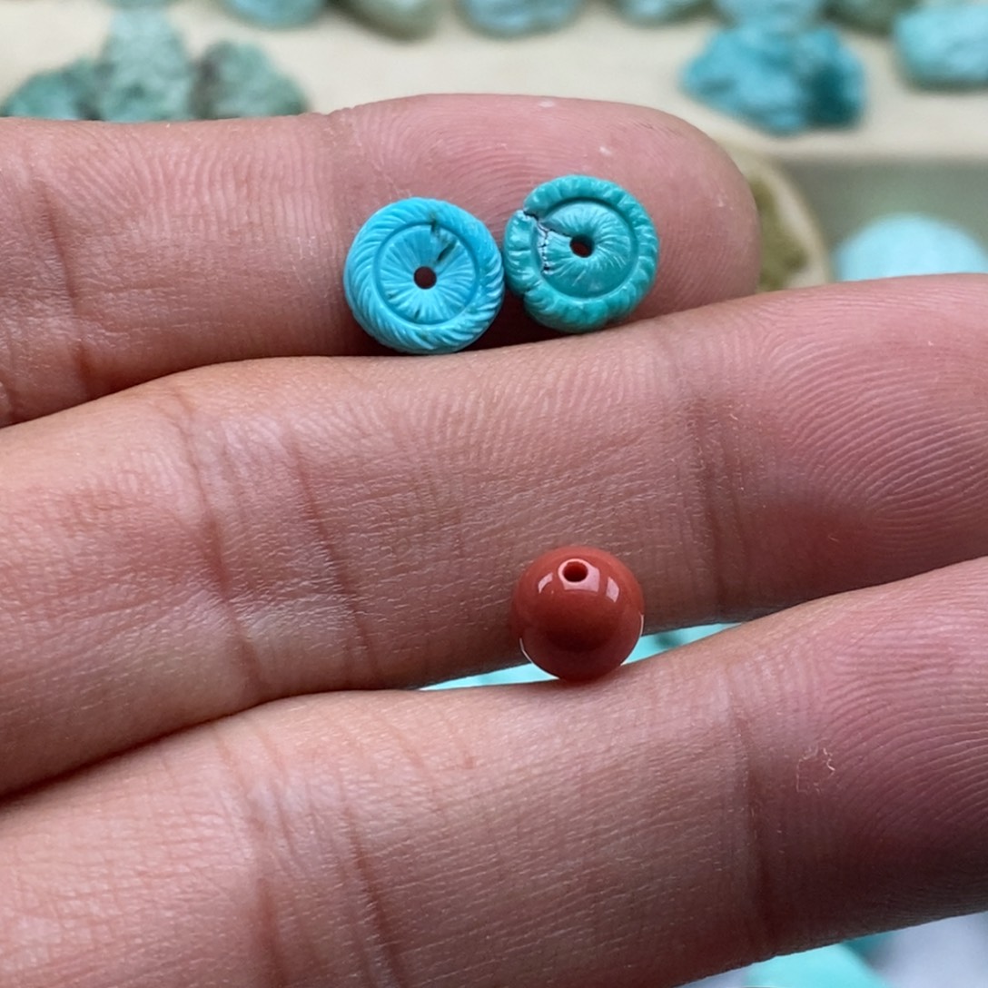 浅***夏南红玛瑙未镶嵌珠宝半成品